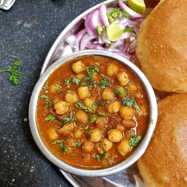 Chana Poori (Vegan).