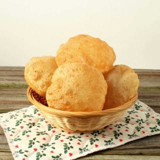 Pooris (10)